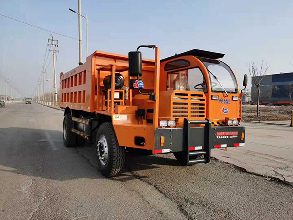 礦用運(yùn)輸車廠家介紹礦用運(yùn)輸車定期保養(yǎng)知識(shí)